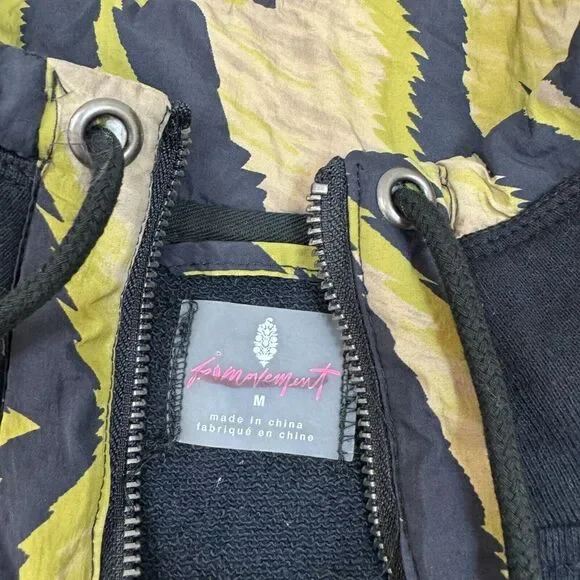 Free People Movement Walk the Line Pullover Womens Medium Olive Green Tiger NEW - Picture 5 of 5